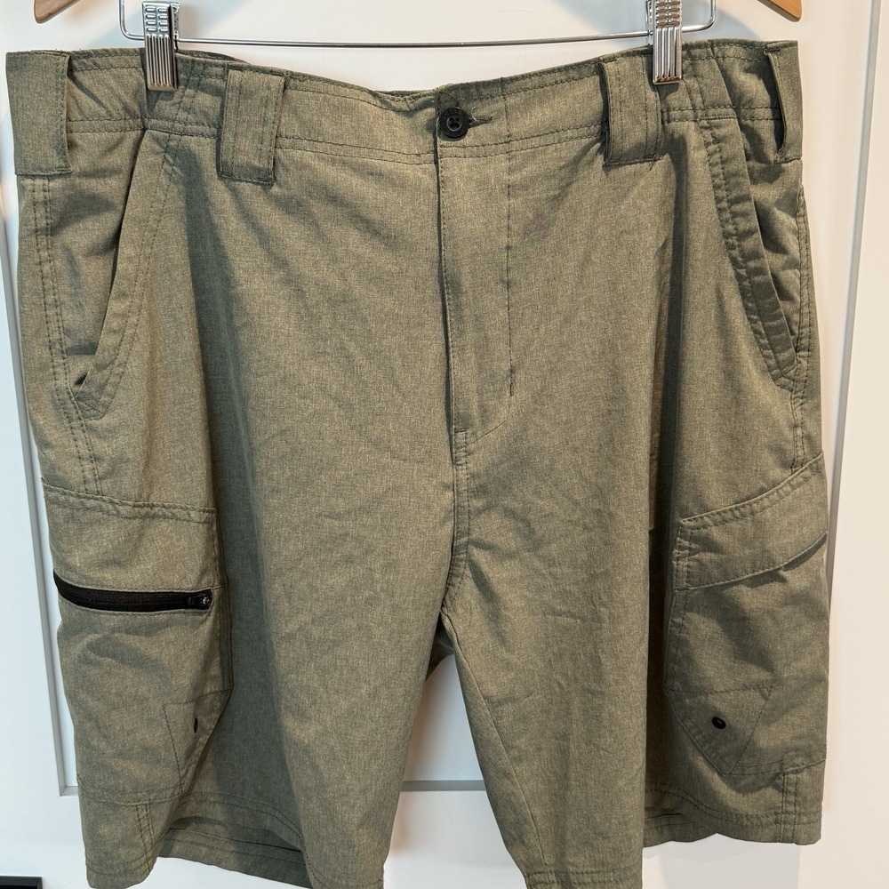 Denali Men's Quick Dry Performance Shorts Size 36 Flat Front, Gray Outdoors 8"in